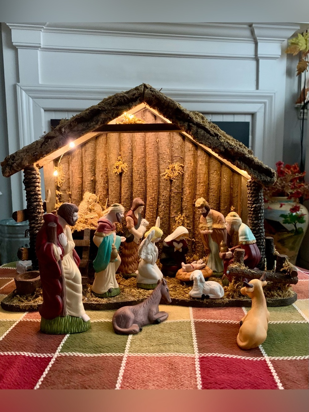 Vintage Holiday Time 11-Piece Porcelain Nativity Set with Lighted Mossy Stable